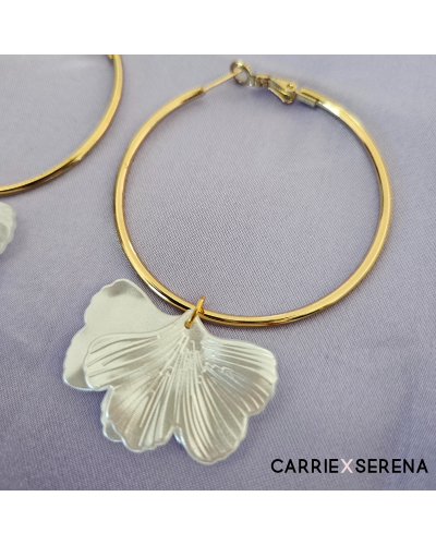 Boucles Mindy – Parisienne Feel Good | Bijou doré inspiré de Mindy Chen