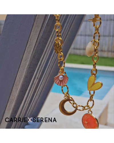 Collier personnalisé “Carole” – Bijou doré solaire et stylé | Carrie X Serena