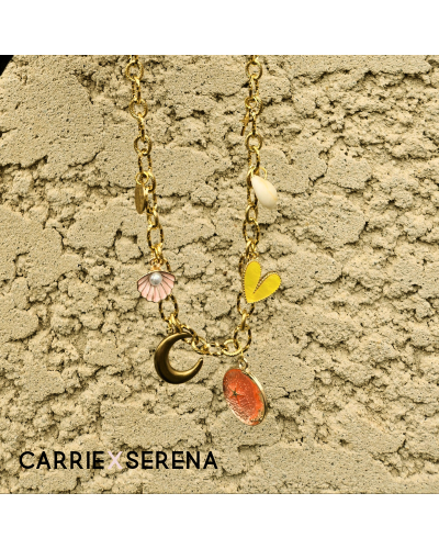 Collier personnalisé “Carole” – Bijou doré solaire et stylé | Carrie X Serena